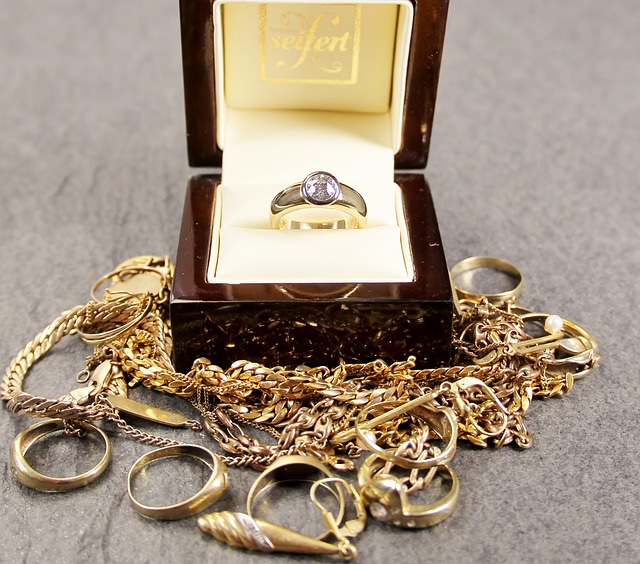 jewellery-2239003_640 jewellery-2239003_640